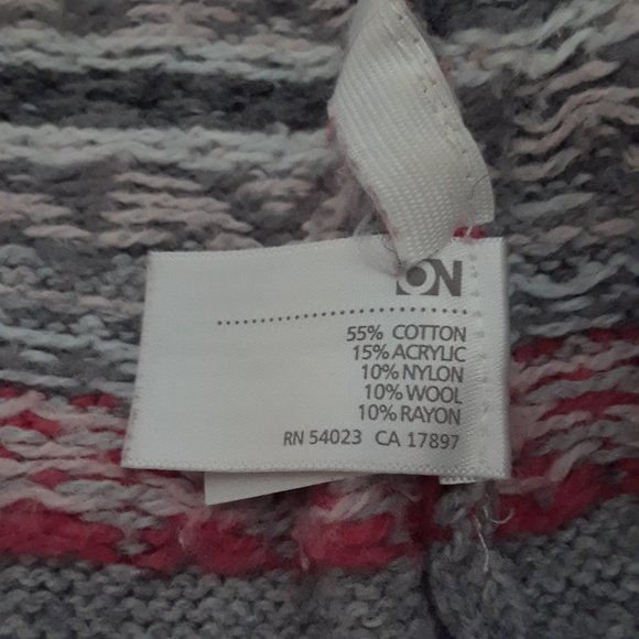 ❤️ Old Navy Winter Themed Striped Sweater 2/$15 - Picture 10 of 11